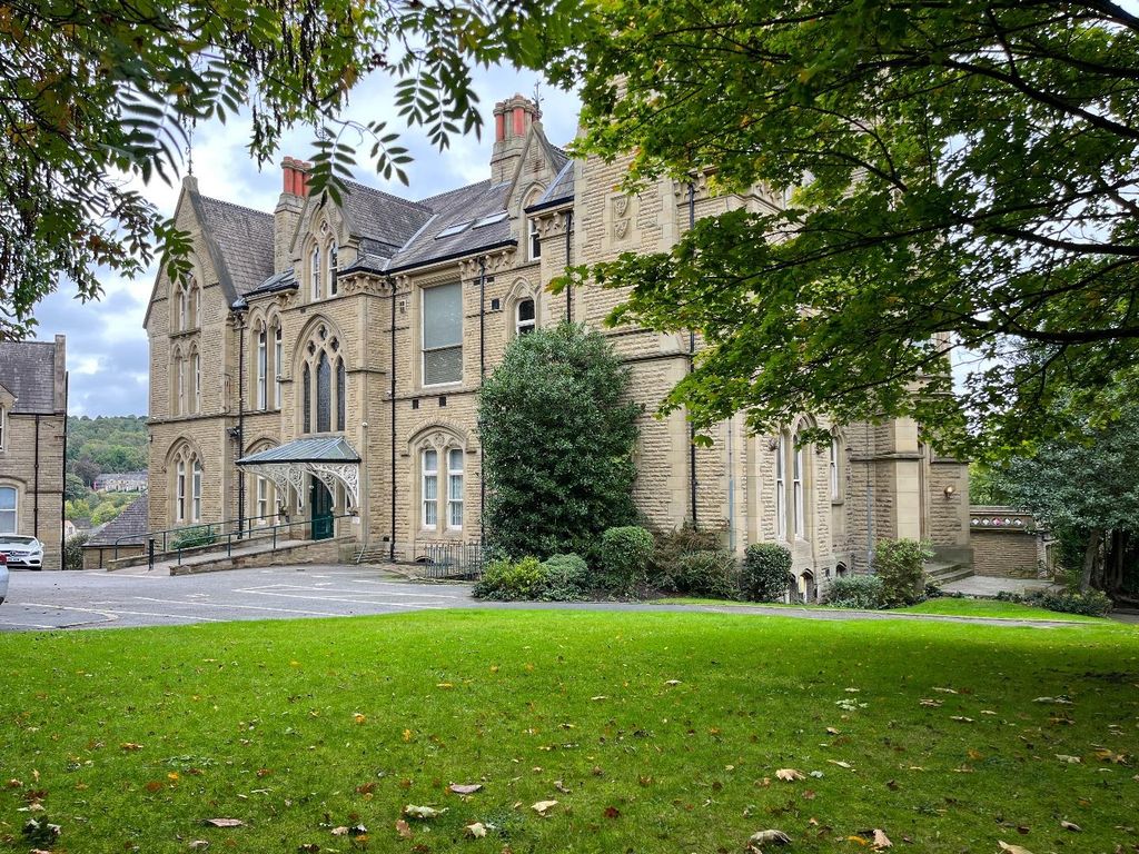 1 bed flat for sale in Halifax Road, Dewsbury WF13, £59,500 Zoopla