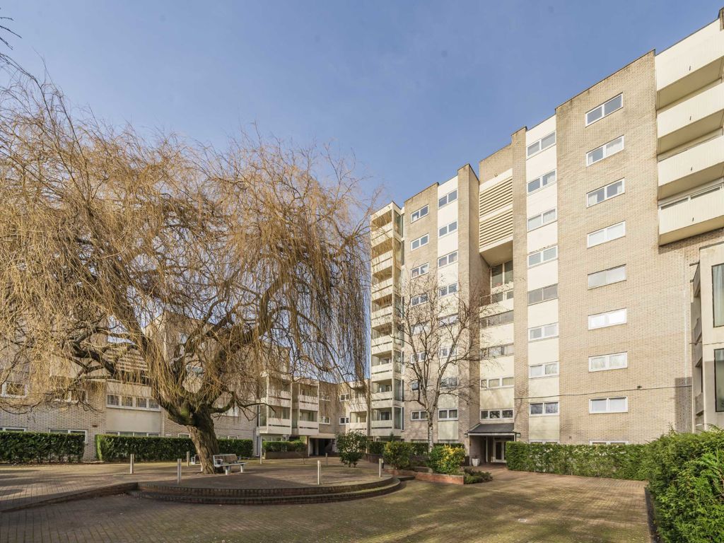 1 bed flat for sale in Bloomsbury Close, London W5, £325,000 Zoopla