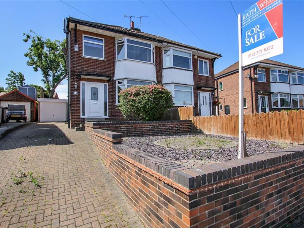 3 bed semidetached house for sale in Armley Grange Crescent, Upper