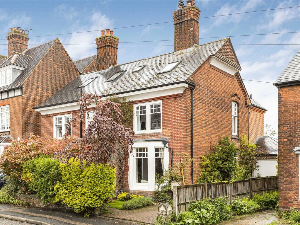 4 bed semidetached house for sale in West Road, Saffron Walden CB11, £