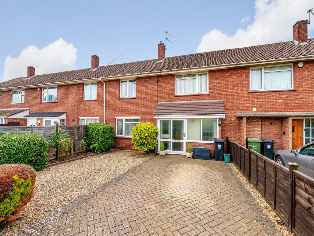 3 bed terraced house for sale in Earlstone Crescent, Cadbury Heath