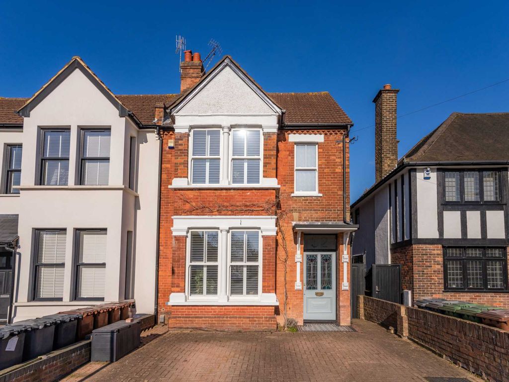 5 bed semidetached house for sale in Hillside Road, Bushey WD23 Zoopla