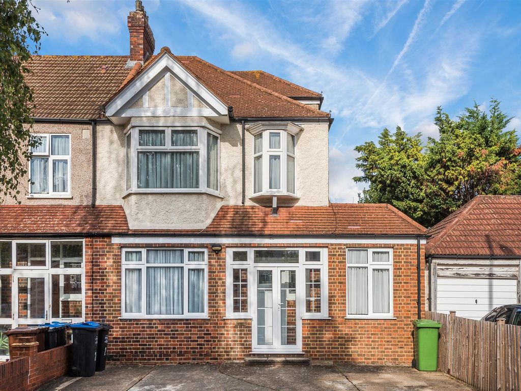 Westway, London SW20  