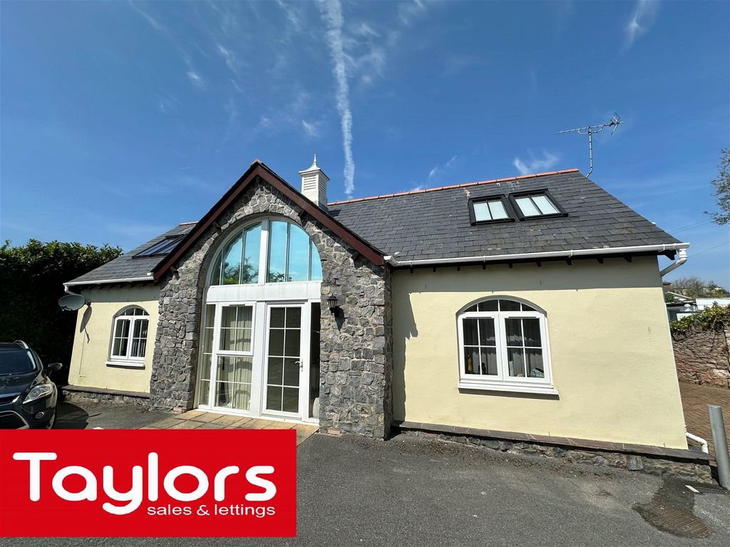 3 bed detached house for sale in Lansdowne Road, Torquay TQ2, £325,000