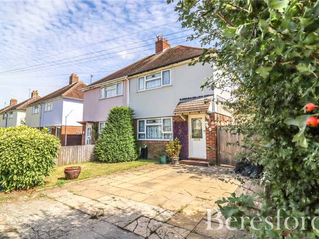 3 bed semidetached house for sale in Tabor Avenue, Braintree CM7, £