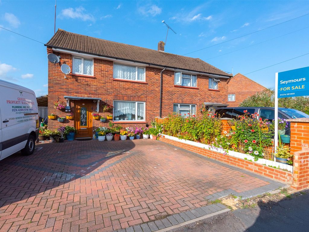 3 bed semidetached house for sale in Camberley, Surrey GU15, £385,000