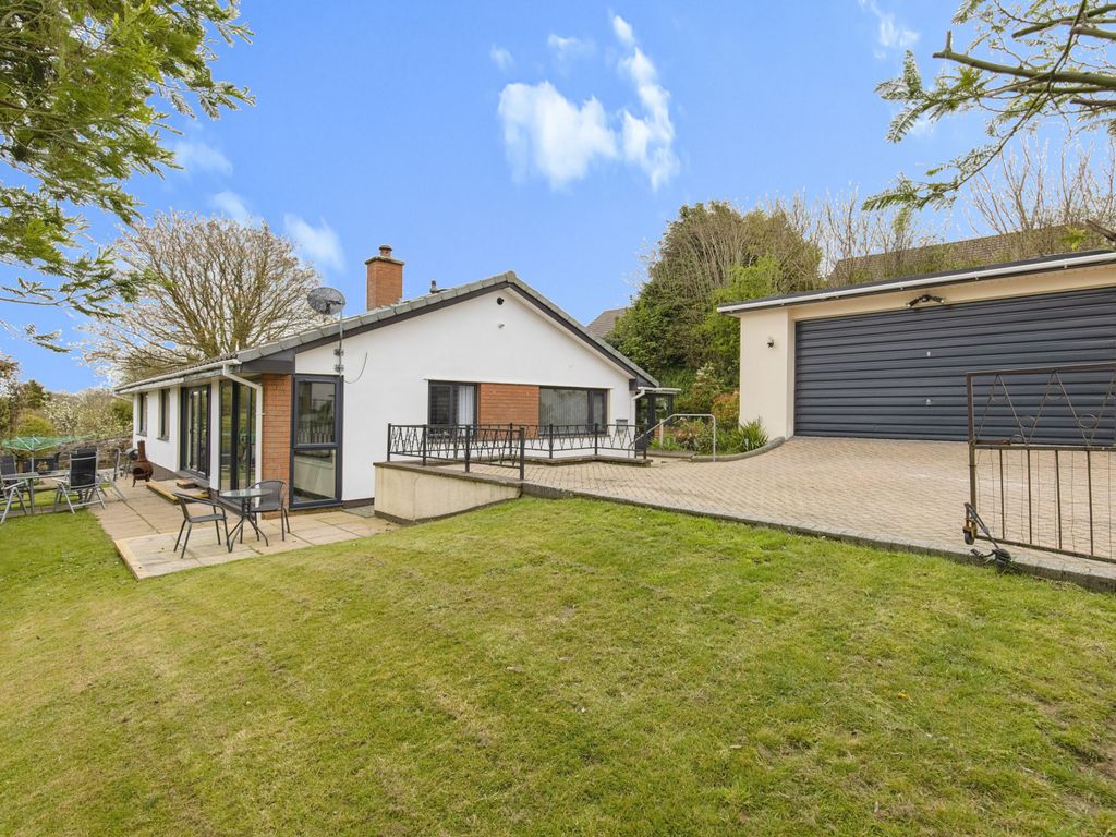 3 bed bungalow for sale in Lynwood Close, Bosvenna View, Bodmin