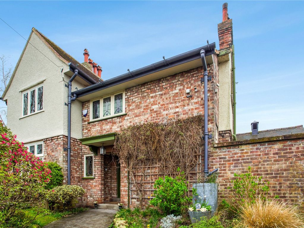 4 bed detached house for sale in Red Lane, Appleton, Warrington