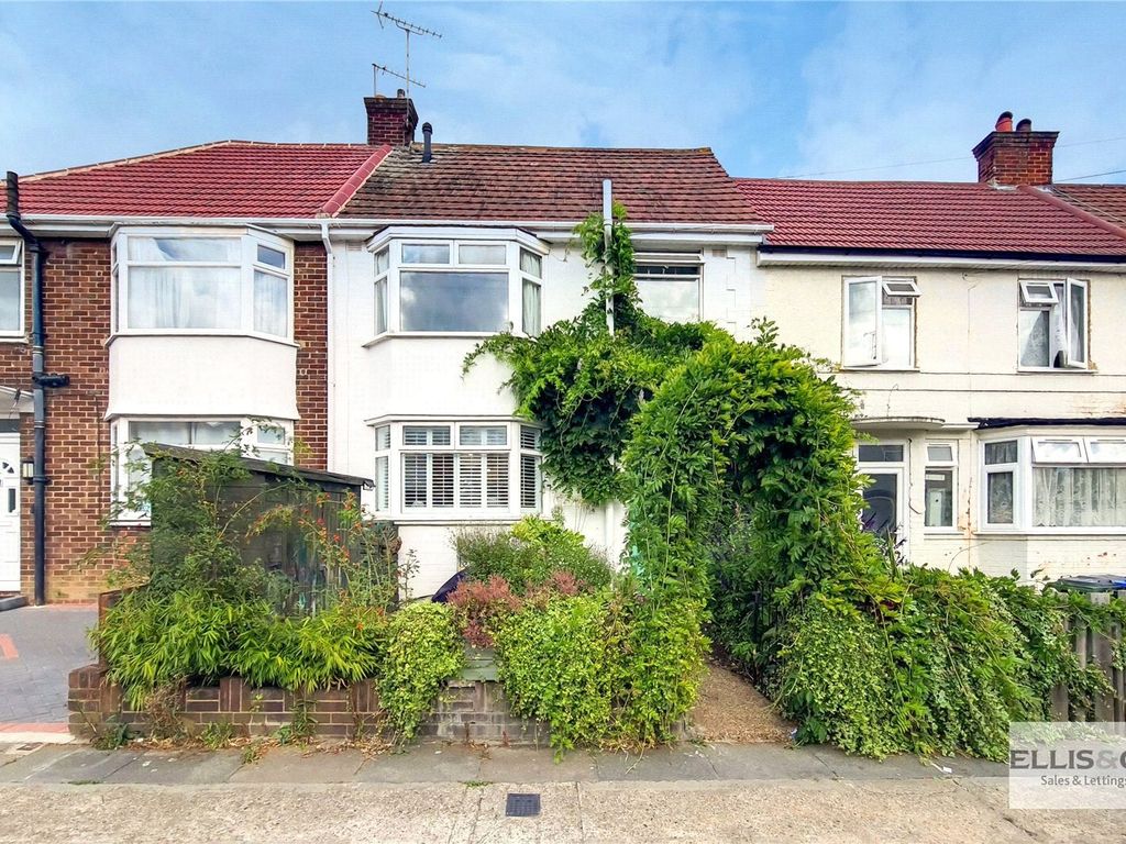3 bed terraced house for sale in Crabtree Avenue, Wembley HA0 Zoopla