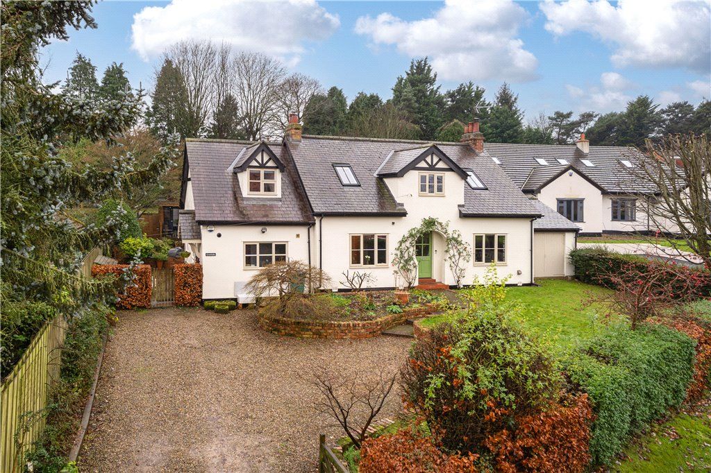 4 bed detached house for sale in Greethills, Knaresborough Road,