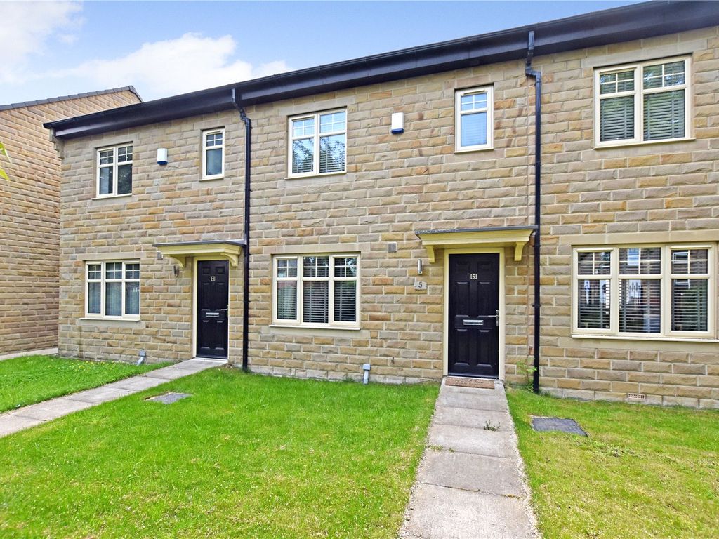 3 bed town house for sale in Barfield Mews, Britannia Road, Morley