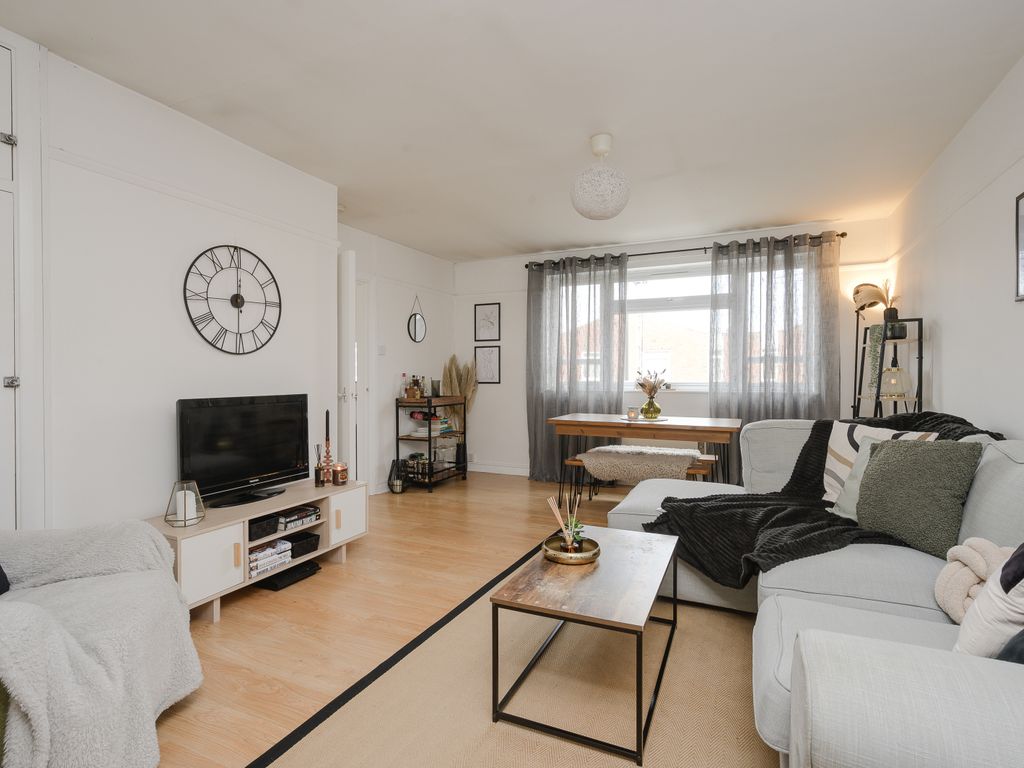 3 bed flat for sale in Florence Road, London SW19, £500,000 Zoopla