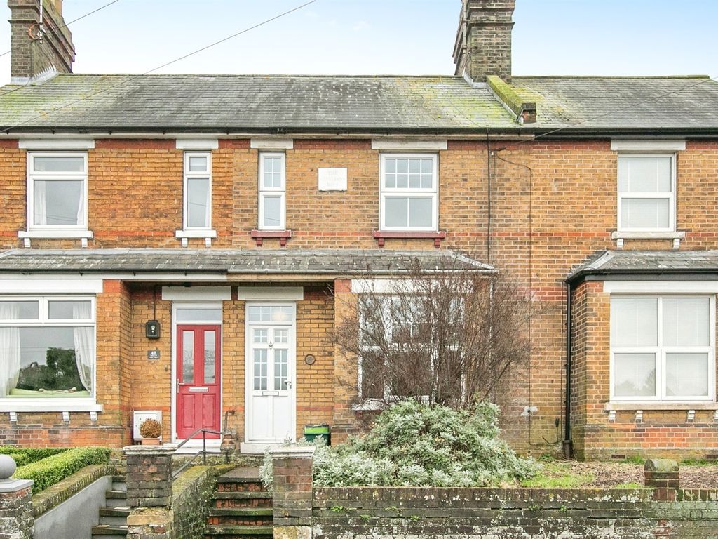 3 Bed Terraced House For Sale In Bergholt Road Colchester Co4 £