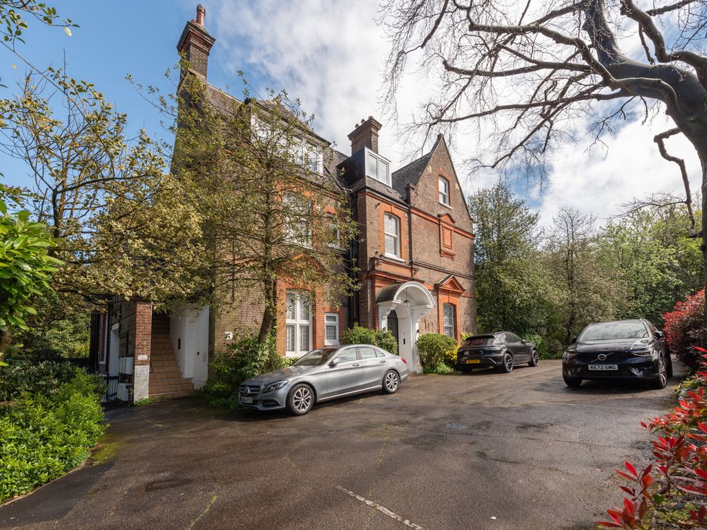 3 bed flat for sale in West Heath Road, London NW3, £1,400,000 Zoopla