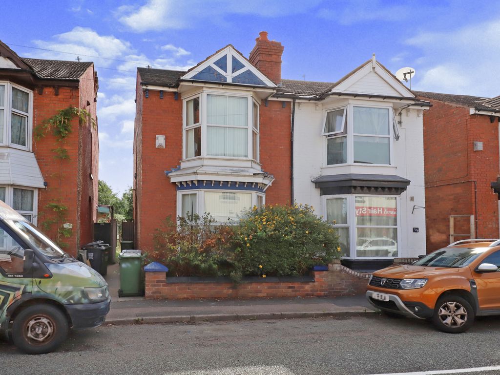 3 bed semidetached house for sale in Court Road, Wolverhampton WV6