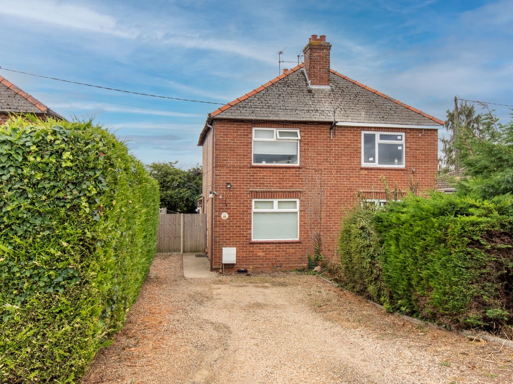 2 bed semidetached house for sale in Bourne Road, Spalding PE11 Zoopla