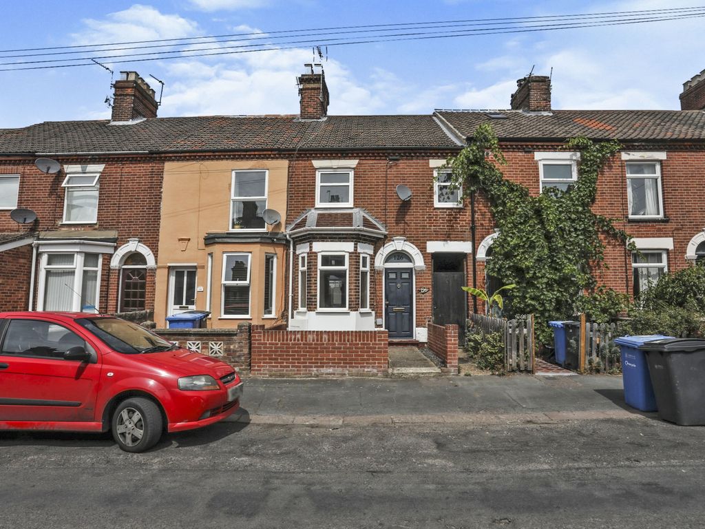 3 bed terraced house for sale in Knowsley Road, Norwich, Norfolk NR3