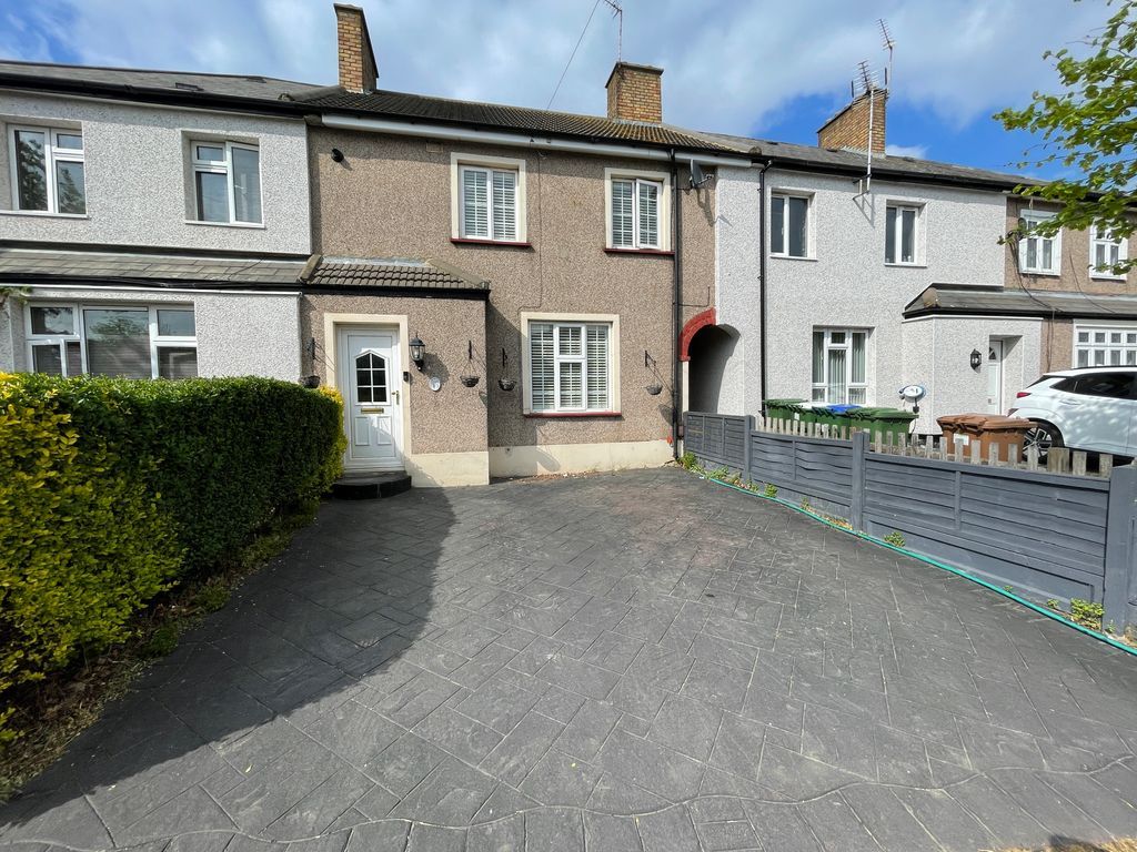 4 bed terraced house for sale in Avenue Road, Erith DA8 Zoopla