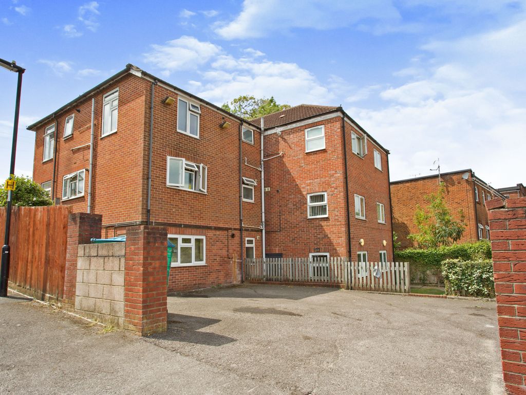 1 bed flat for sale in Bitterne Road West, Southampton SO18 Zoopla
