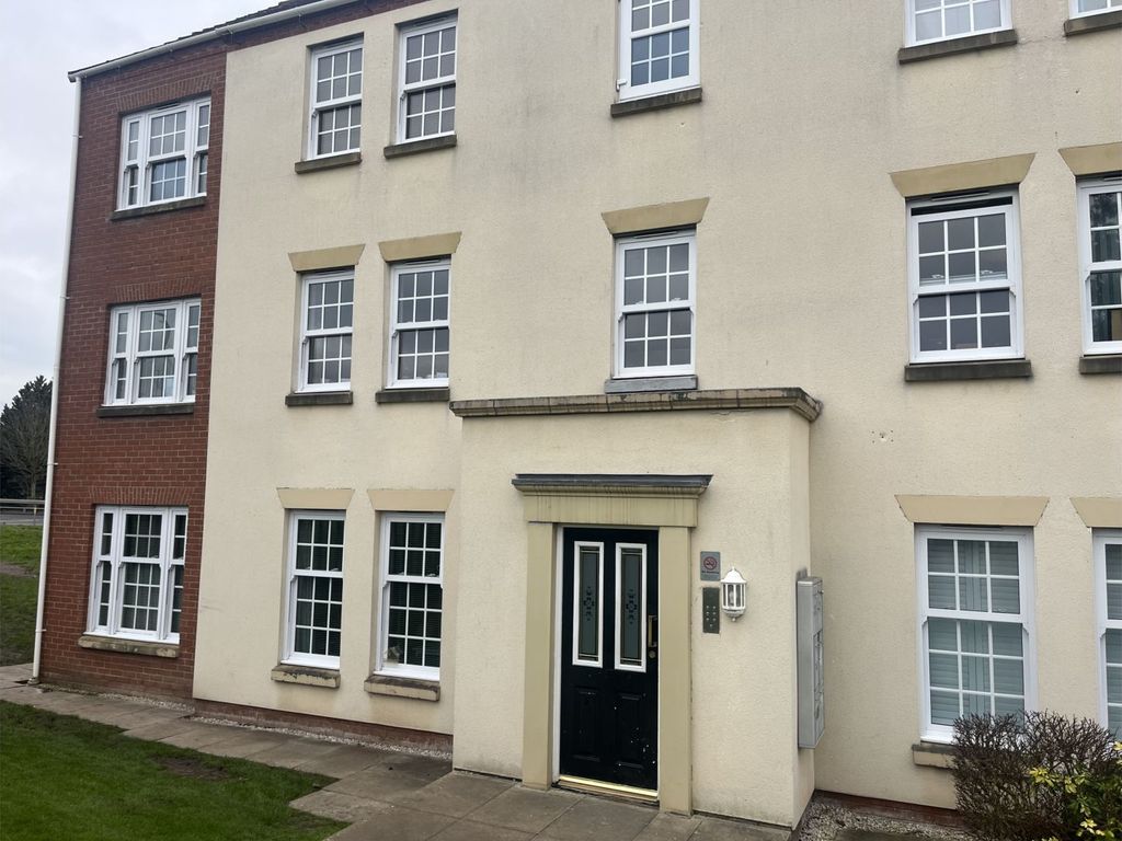 2 bed flat for sale in Tyldesley Way, Nantwich CW5, £130,000 Zoopla