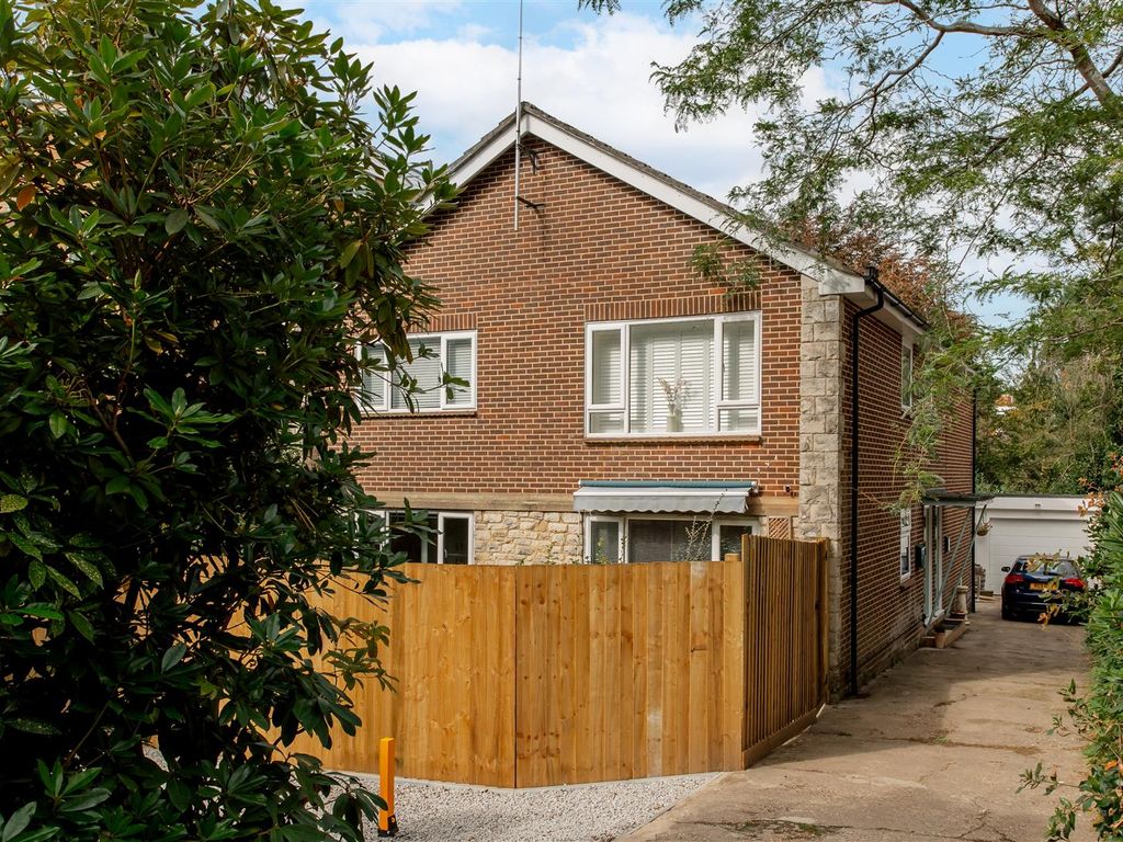 2 bed flat for sale in Surrey Road, Westbourne, Bournemouth BH4, £325,000 Zoopla