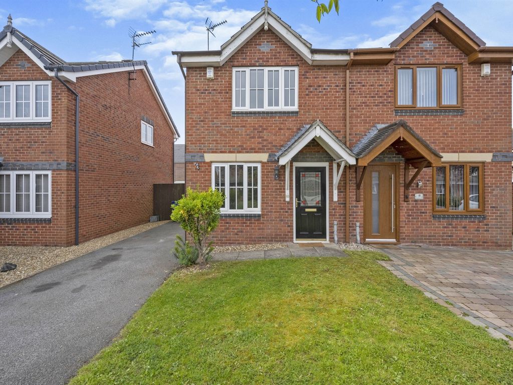 2 bed semidetached house for sale in Bryson Close, Thorne, Doncaster