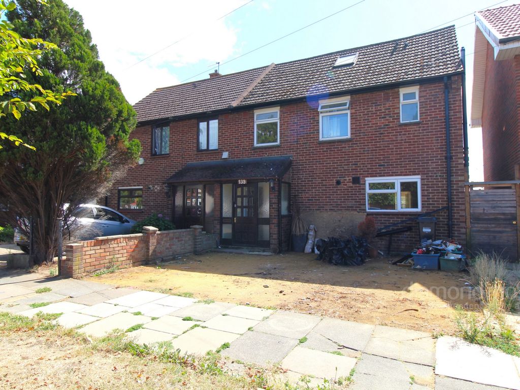 4 bed terraced house to rent in Brabazon Road, Hounslow TW5 Zoopla