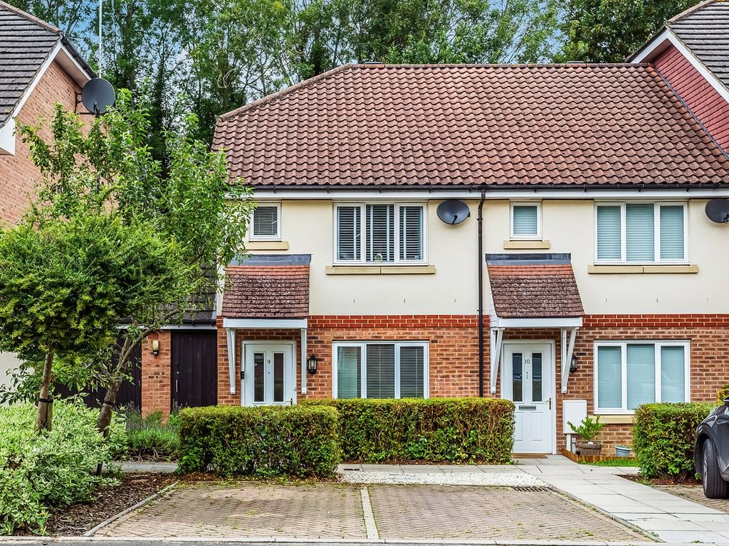 2 bed end terrace house for sale in Centenary Close, Dunton Green, Sevenoaks TN13, £425,000 Zoopla