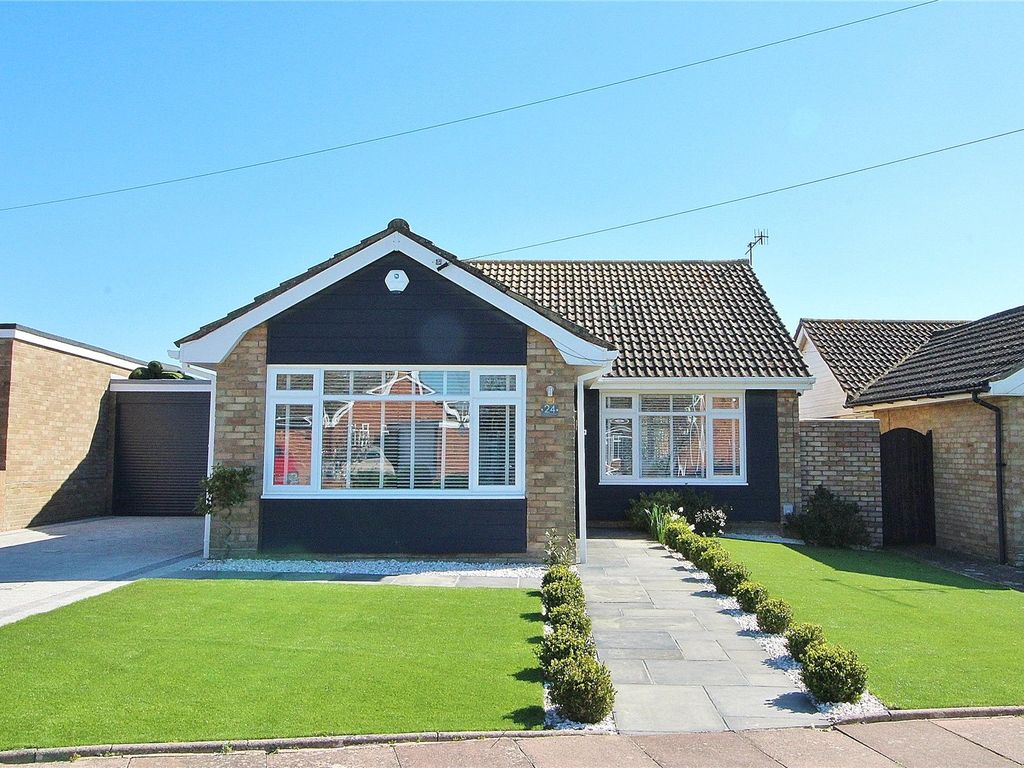 3 bed bungalow for sale in Tamar Avenue, Worthing, West Sussex BN13