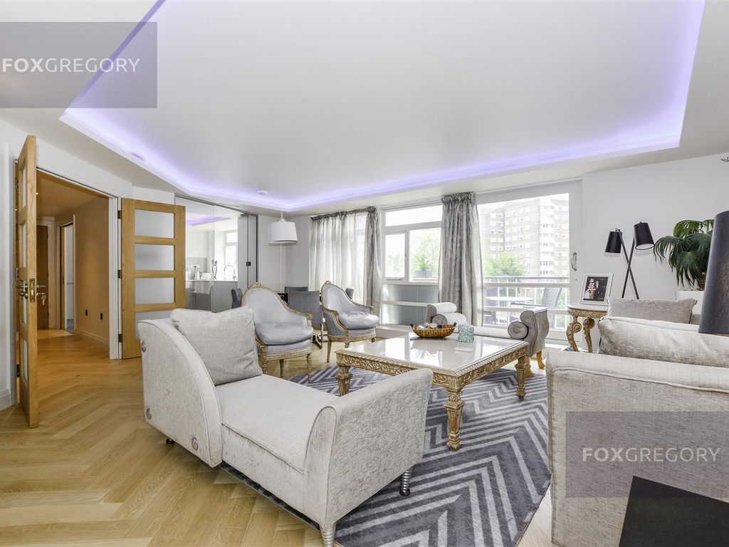 3 bed flat to rent in St. John's Wood, Westminster, Regents Park NW8, £