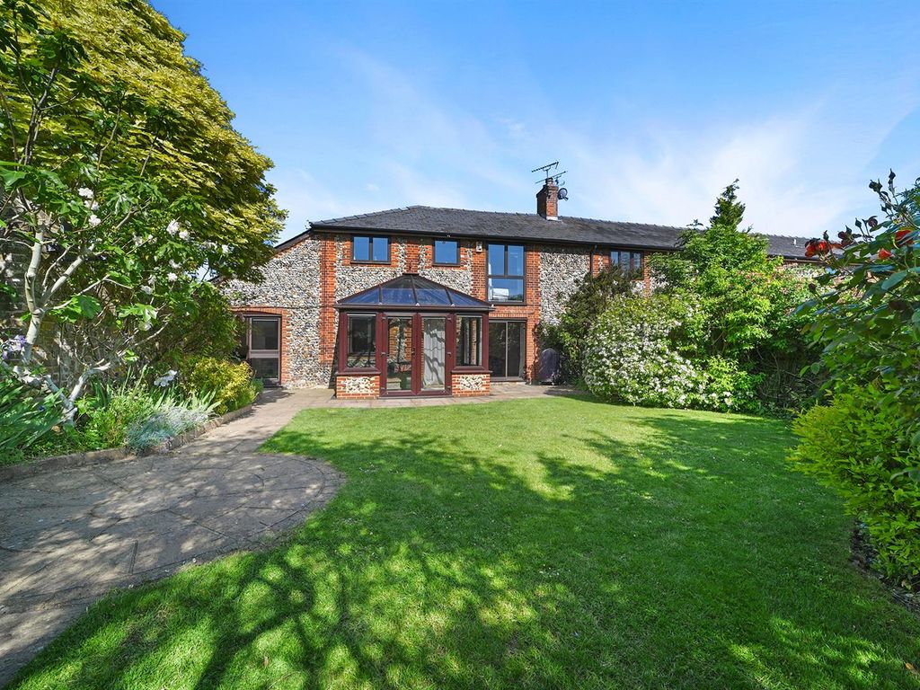 4 bed barn conversion for sale in Hill Road, Westley, Bury St. Edmunds