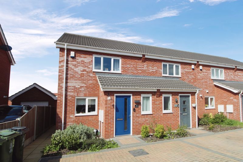 2 bed terraced house for sale in Ollands Road, Bradwell, Great Yarmouth