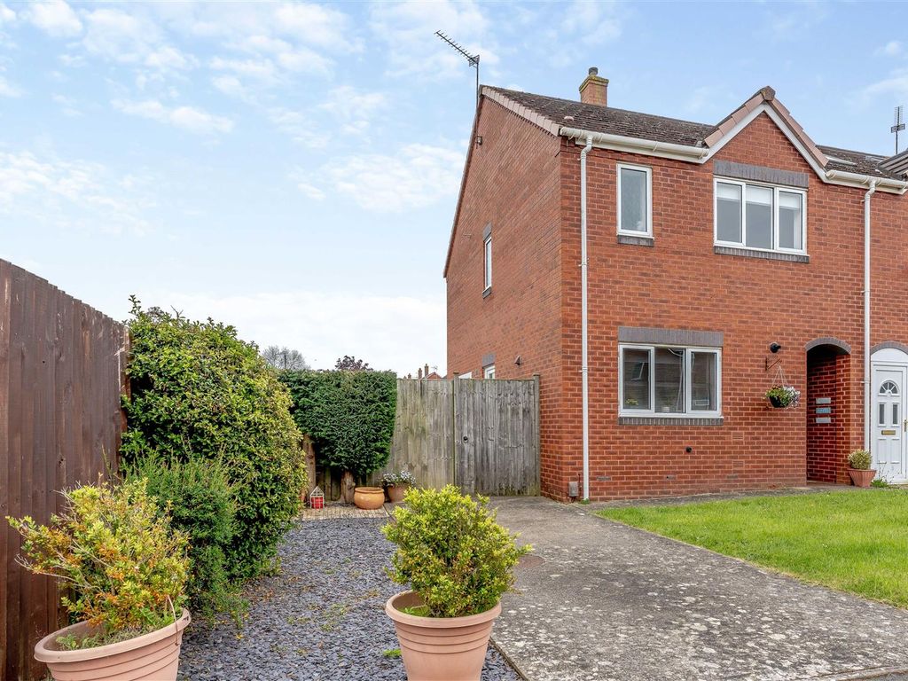 2 bed semidetached house for sale in Dobson Lane, Whitnash, Leamington
