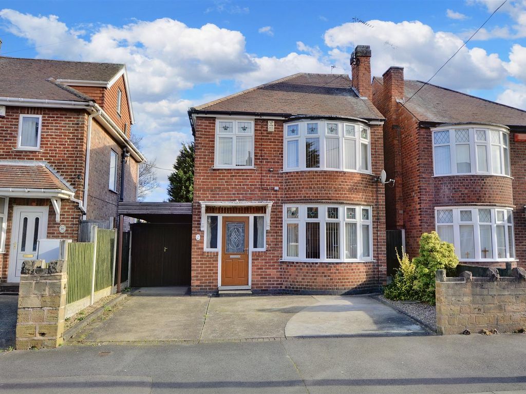 3 bed detached house for sale in Warwick Avenue, Beeston, Nottingham