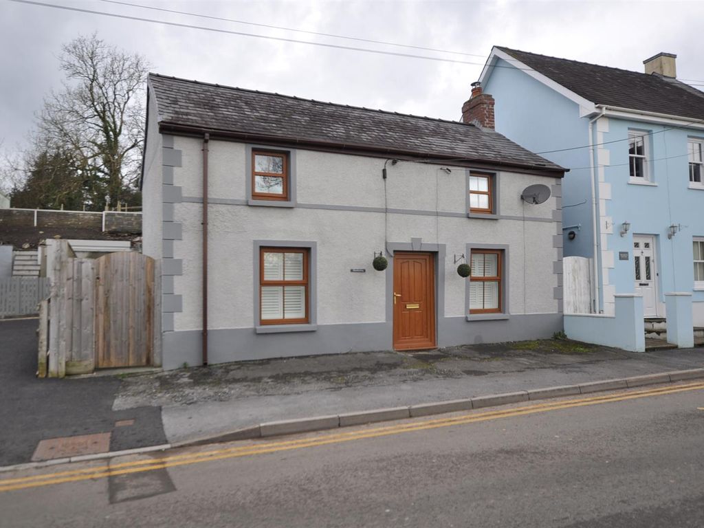 3 bed property for sale in Bridge Street, St. Clears, Carmarthen SA33
