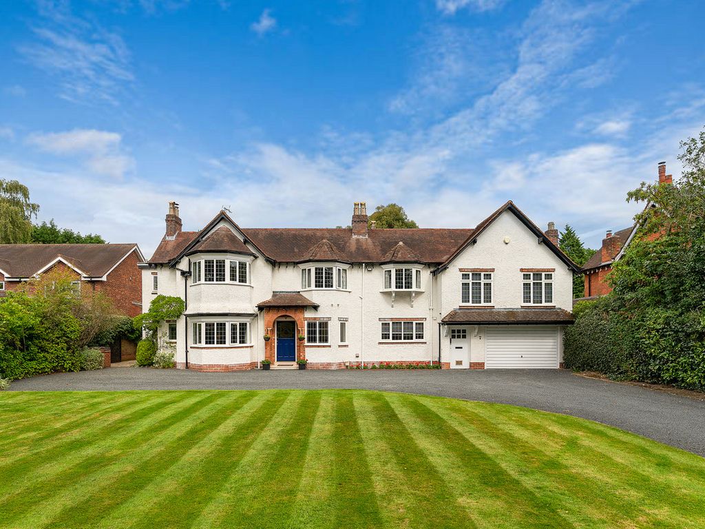 5 bed detached house for sale in Alderbrook Road, Solihull B91, £