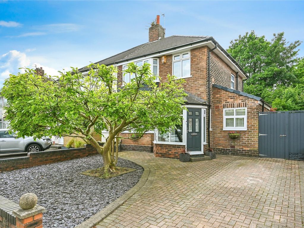 3 bed semidetached house for sale in Bentham Drive, Liverpool