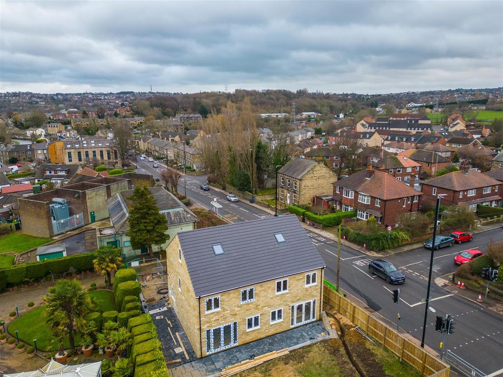 New home, 4 bed semidetached house for sale in Rodley Lane, Rodley