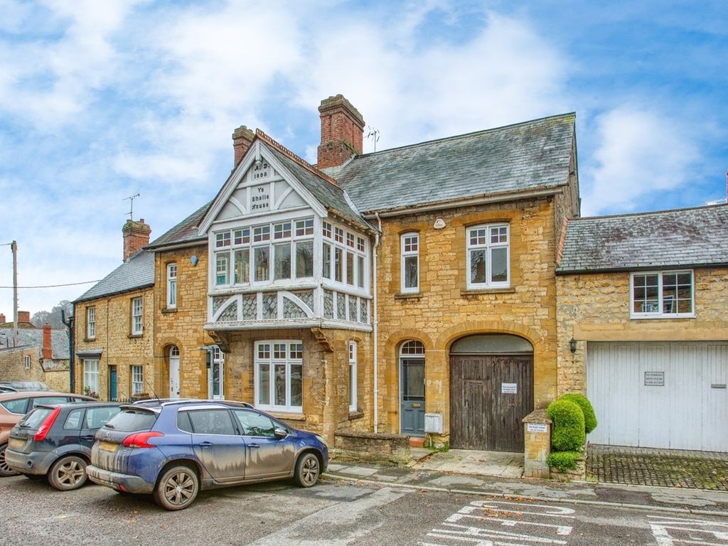 4 bed property for sale in Court Barton, Crewkerne TA18, £350,000 Zoopla