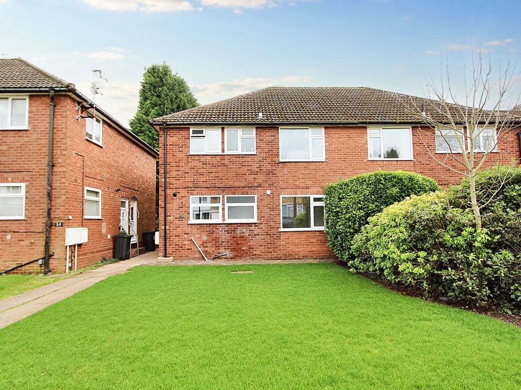 2 bed for sale in Marlpit Lane, Sutton Coldfield B75, £