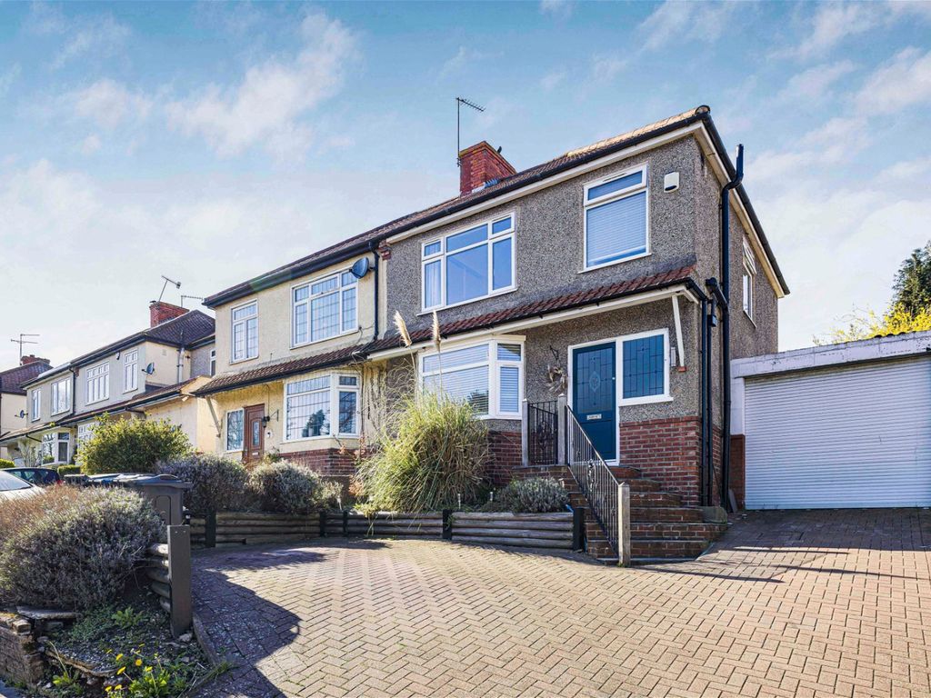 3 bed semidetached house for sale in Selsdon Park Road, South Croydon