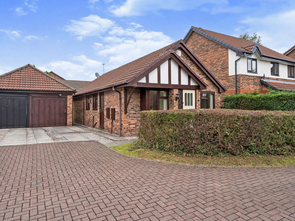3 bed bungalow for sale in Rosewood, Westhoughton, Bolton, Greater