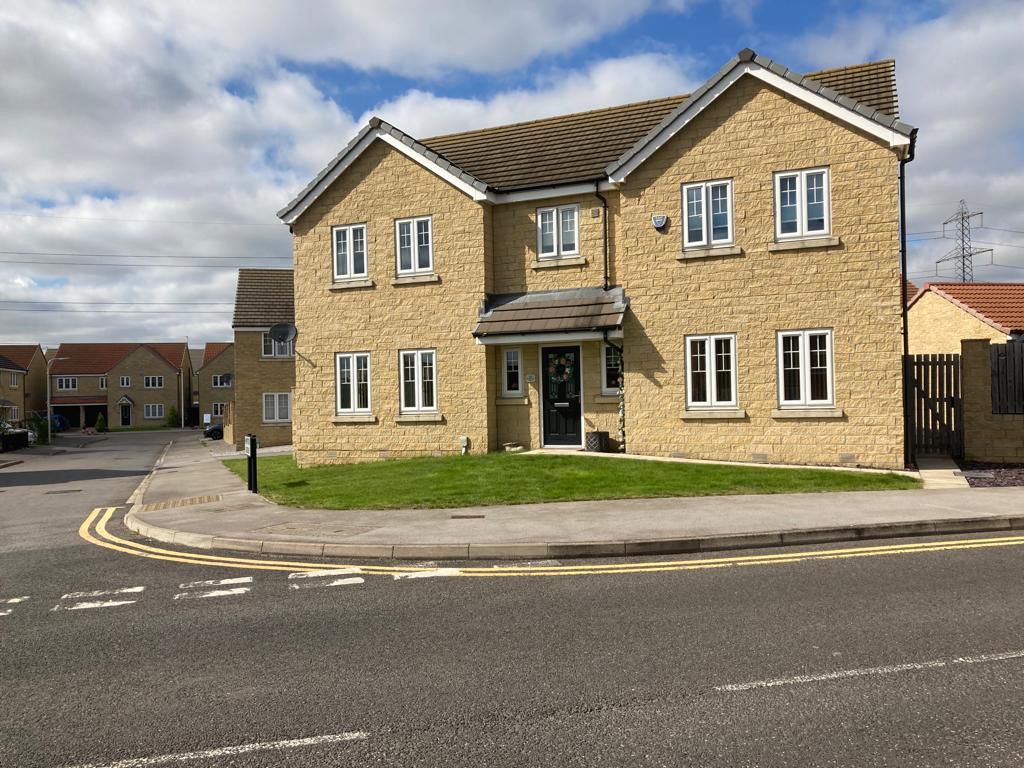 5 bed detached house for sale in Runnymede Avenue, Kingswood, Hull HU7