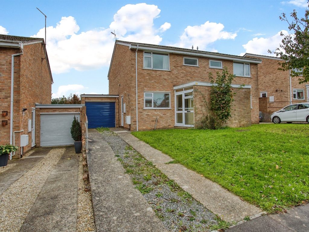 3 bed semidetached house for sale in Seaborough View, Crewkerne TA18