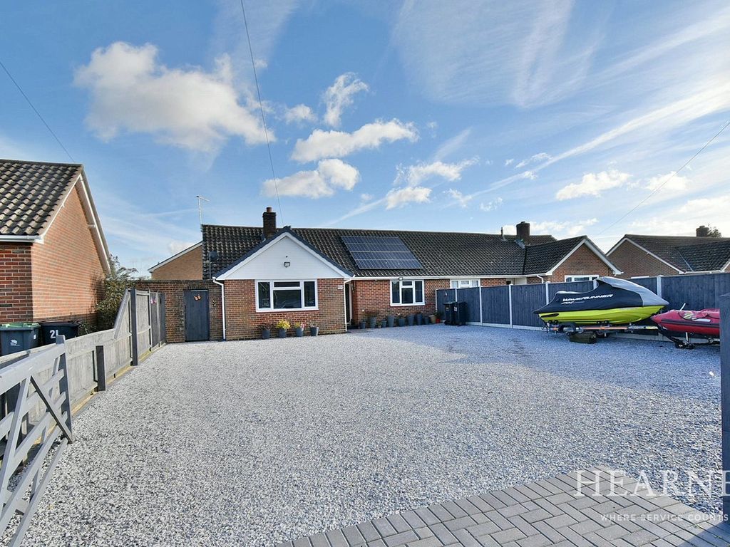 3 bed semidetached bungalow for sale in Barns Road, Ferndown BH22, £