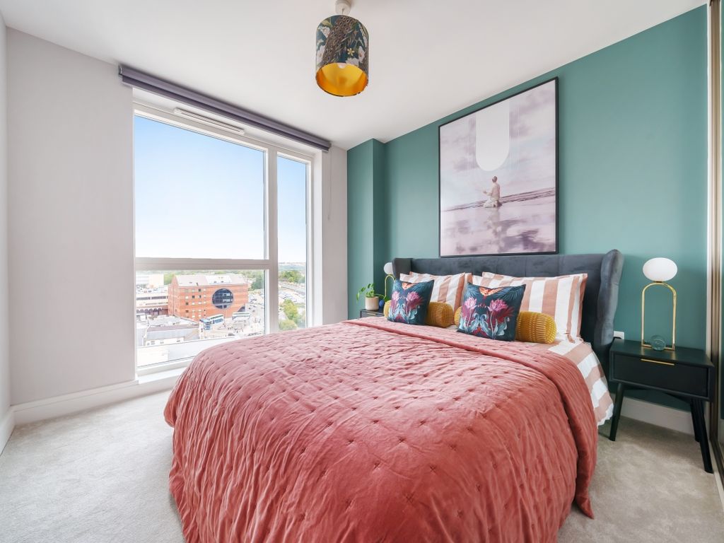 2 bed flat to rent in Kooky Redhill, 1 Marketfield Way, Redhill RH1, £1,950 pcm Zoopla