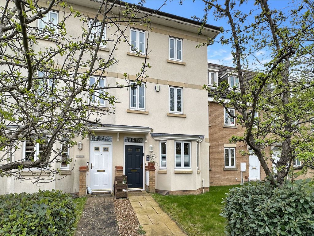 3 bed terraced house for sale in St. Crispin Drive, Northampton NN5, £