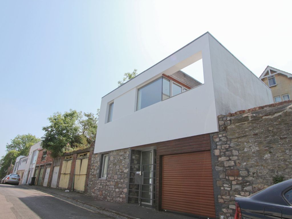 2 bed property to rent in Gibson Road, Cotham, Bristol BS6, £1,900 pcm Zoopla