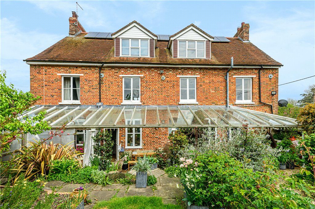 7 bed detached house for sale in East Street, Bourton, Gillingham