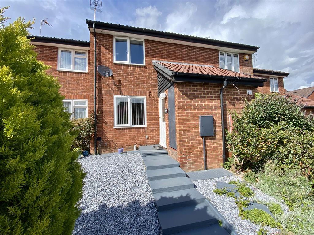 2 bed terraced house to rent in Robinswood, Luton LU2 Zoopla